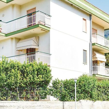 One-Bedroom Apartment In Capaccio Exterior foto