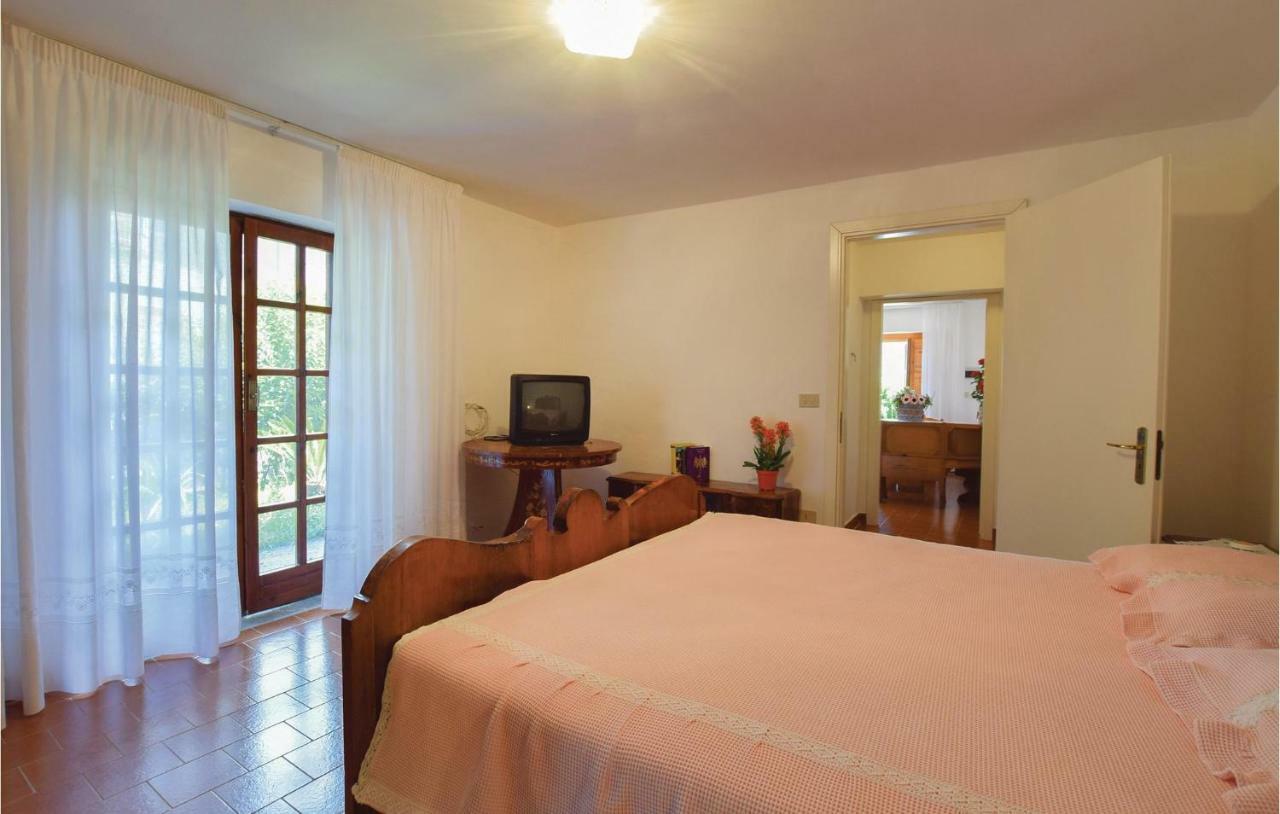 One-Bedroom Apartment In Capaccio Exterior foto